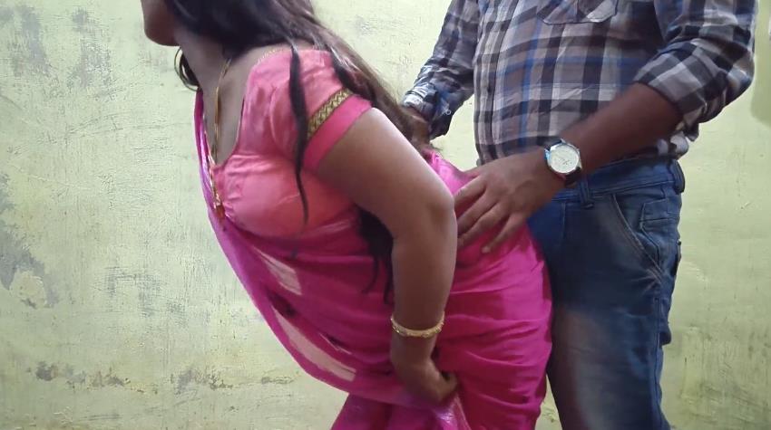 Xxxhindi Saree Wali Video - Pink Saree wali bhabhi ko ragad kar chod diya - Hindi Chudai Videos